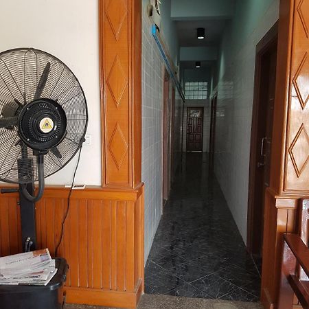 Shwe Eain Si Guest House - Burmese Only Mergui Exterior foto